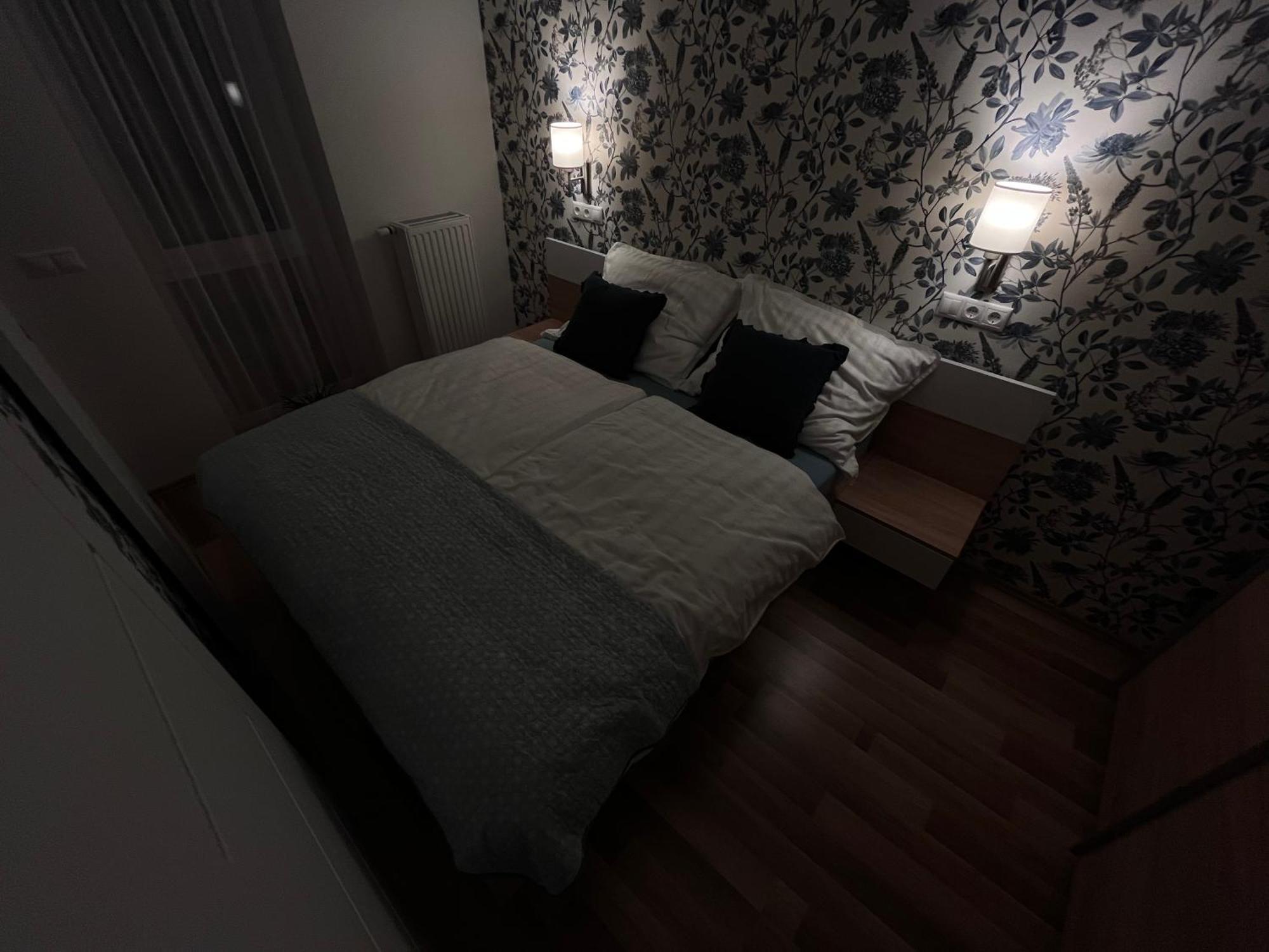 One Step Apartman - City Center Szombathely Exterior photo